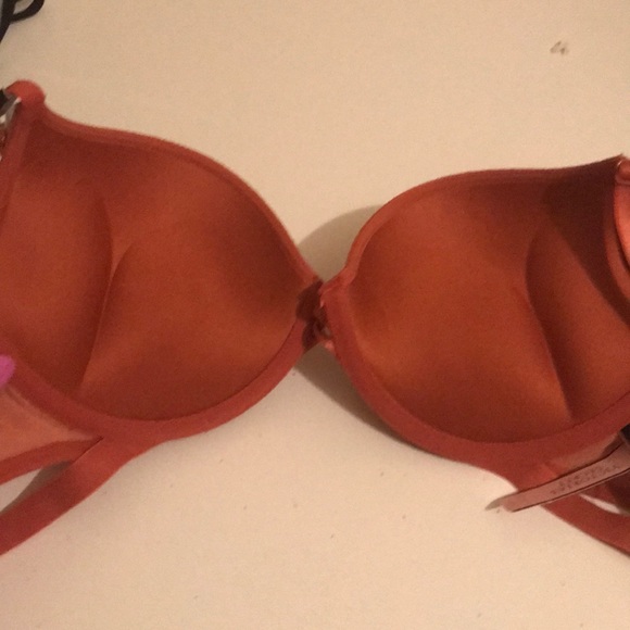 NWT vs 32C/XS Bombshell - Picture 3 of 6